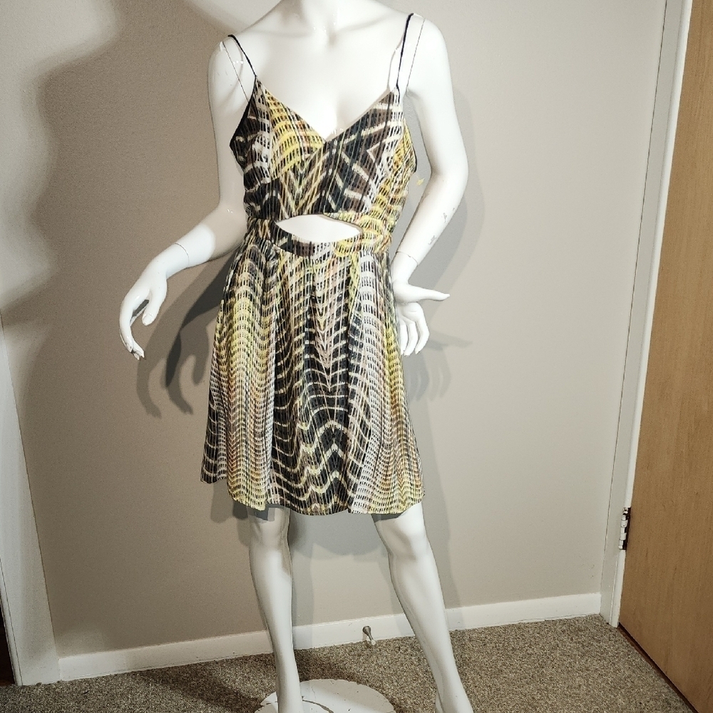 Forever 21 Black and Yellow Cut-Out Mini Dress